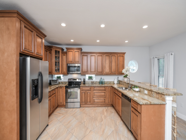 6 Bedroom No Roads to Cross to Beach Anna Maria Rental